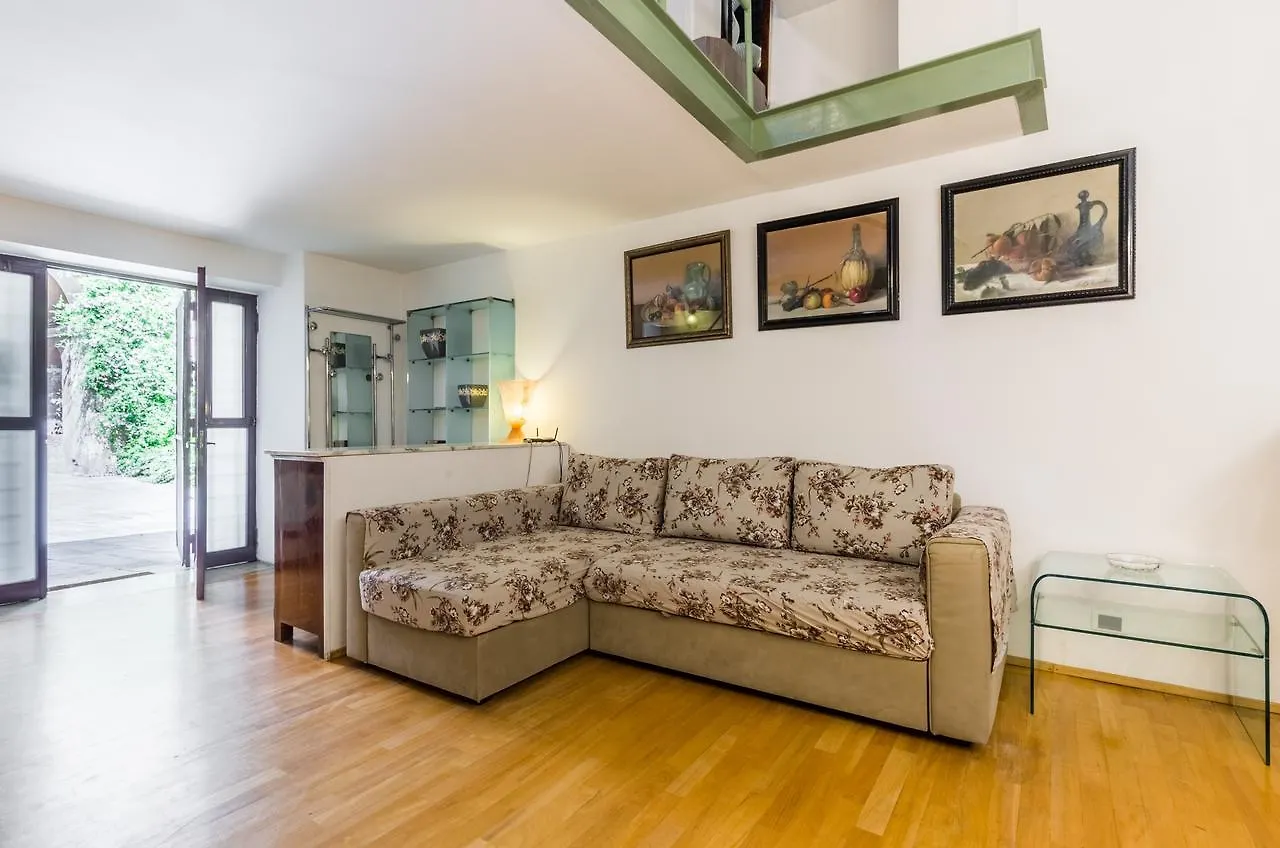 Enjoy Your Stay - Trastevere Apt Roma 0*,  Italia