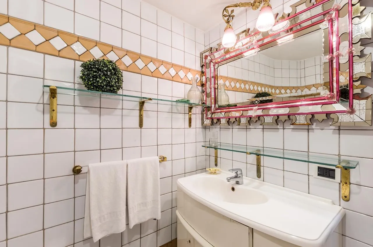 Enjoy Your Stay - Trastevere Apt Roma 0*,